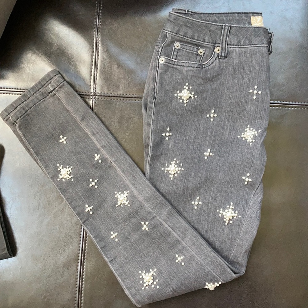 Hybrid jeans with pearl detailing